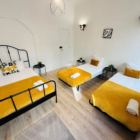 Albergue Super In The Centre Of